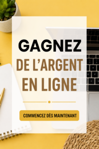 Femme souriante utilisant son ordinateur pour gagner de l'argent en ligne.