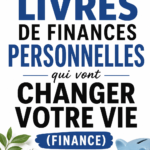 Une femme lisant un livre sur la finance personnelle en savourant une tasse de café.